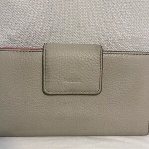 Fossil Wallet Gray & Pink Leather Credit Cards Zip Coin Dollar Compartment Snap